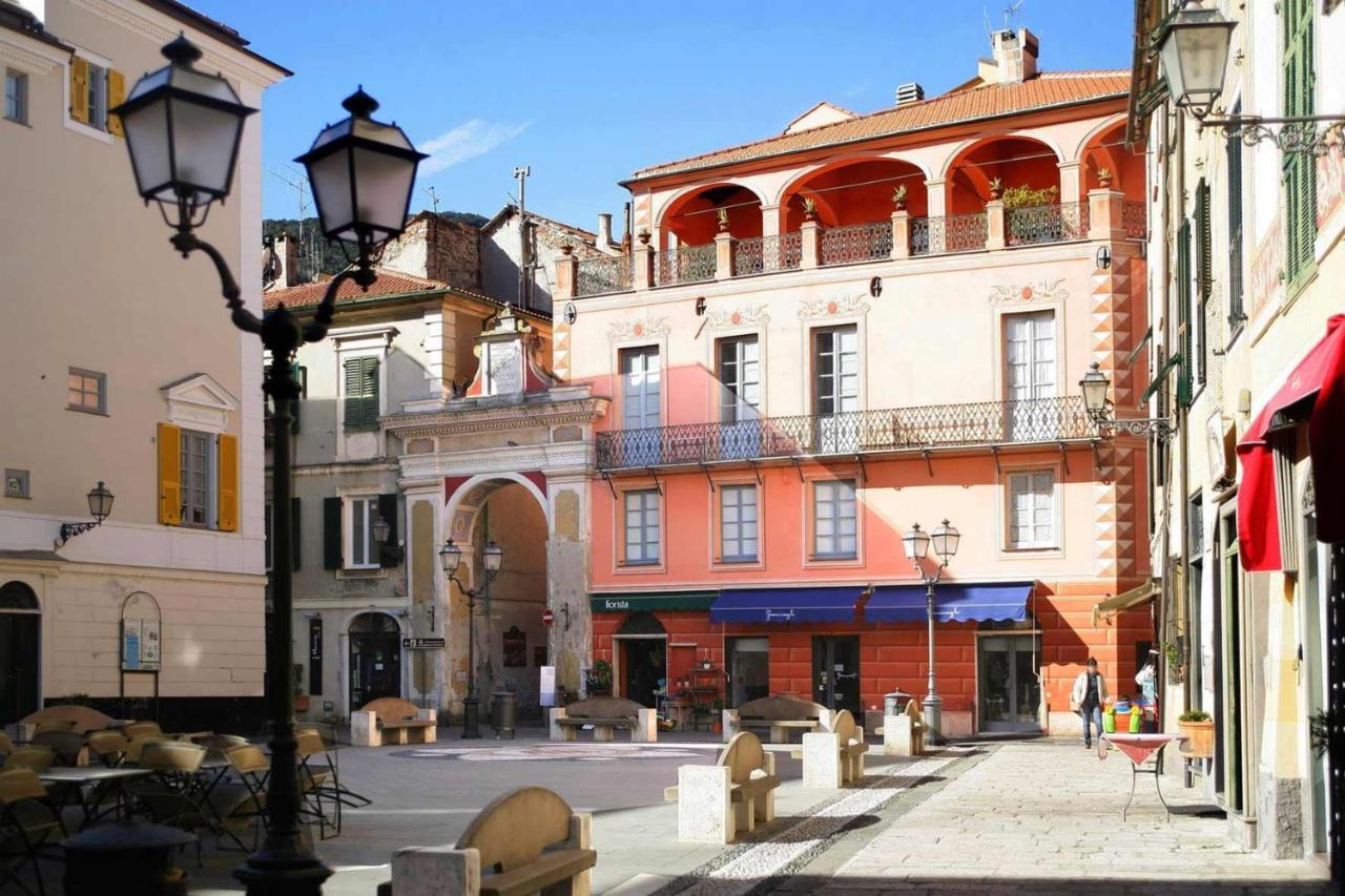 Ilgattosuruotefinalligure Finale Ligure Exterior foto