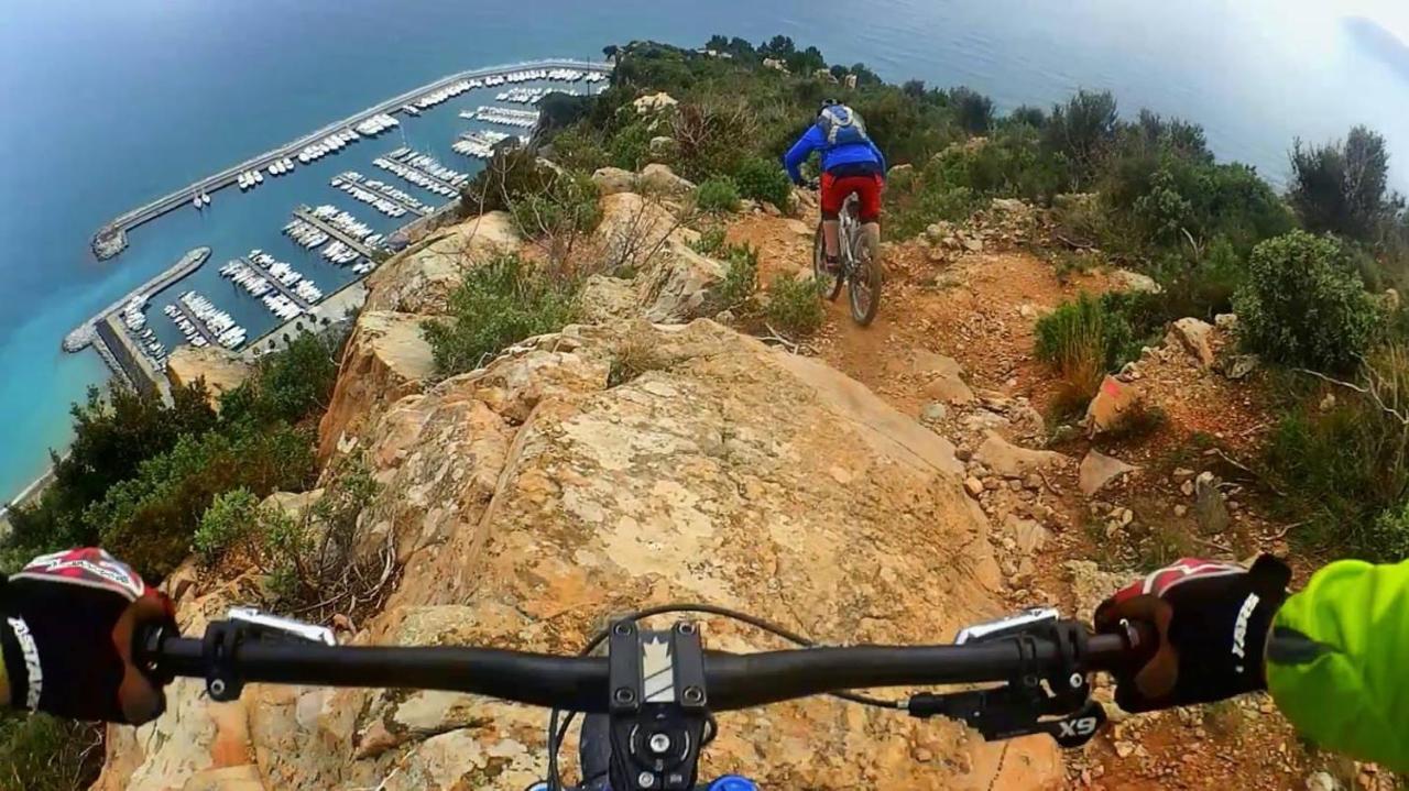 Ilgattosuruotefinalligure Finale Ligure Exterior foto