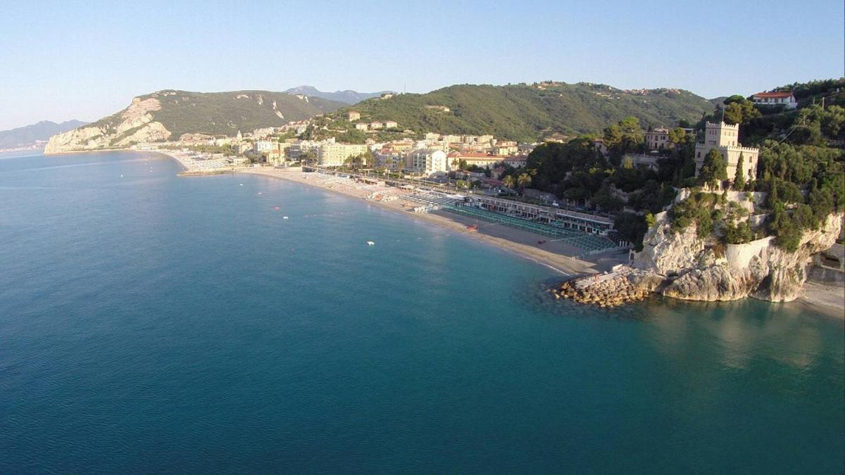 Ilgattosuruotefinalligure Finale Ligure Exterior foto