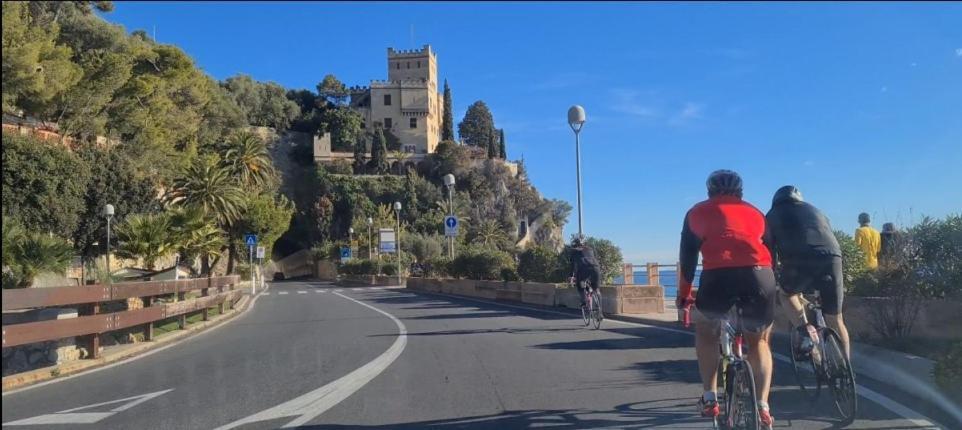 Ilgattosuruotefinalligure Finale Ligure Exterior foto