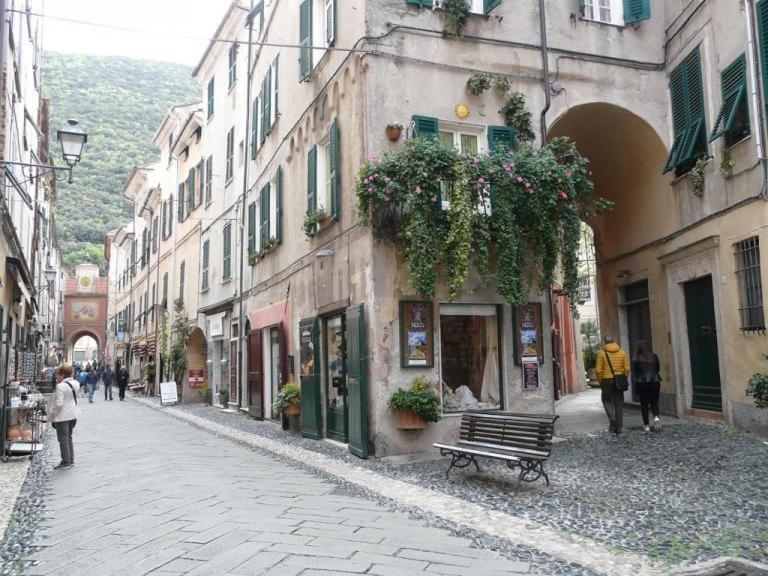 Ilgattosuruotefinalligure Finale Ligure Exterior foto