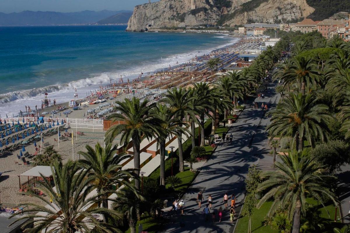 Ilgattosuruotefinalligure Finale Ligure Exterior foto